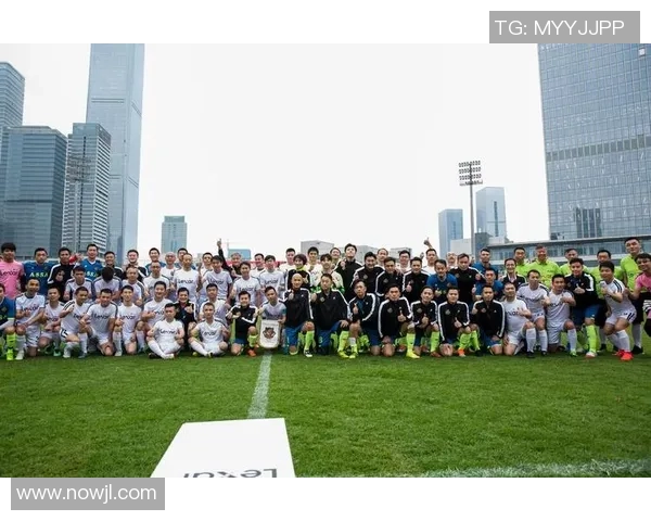 深圳足球队与西安足球队赛后技术分析与战术总结